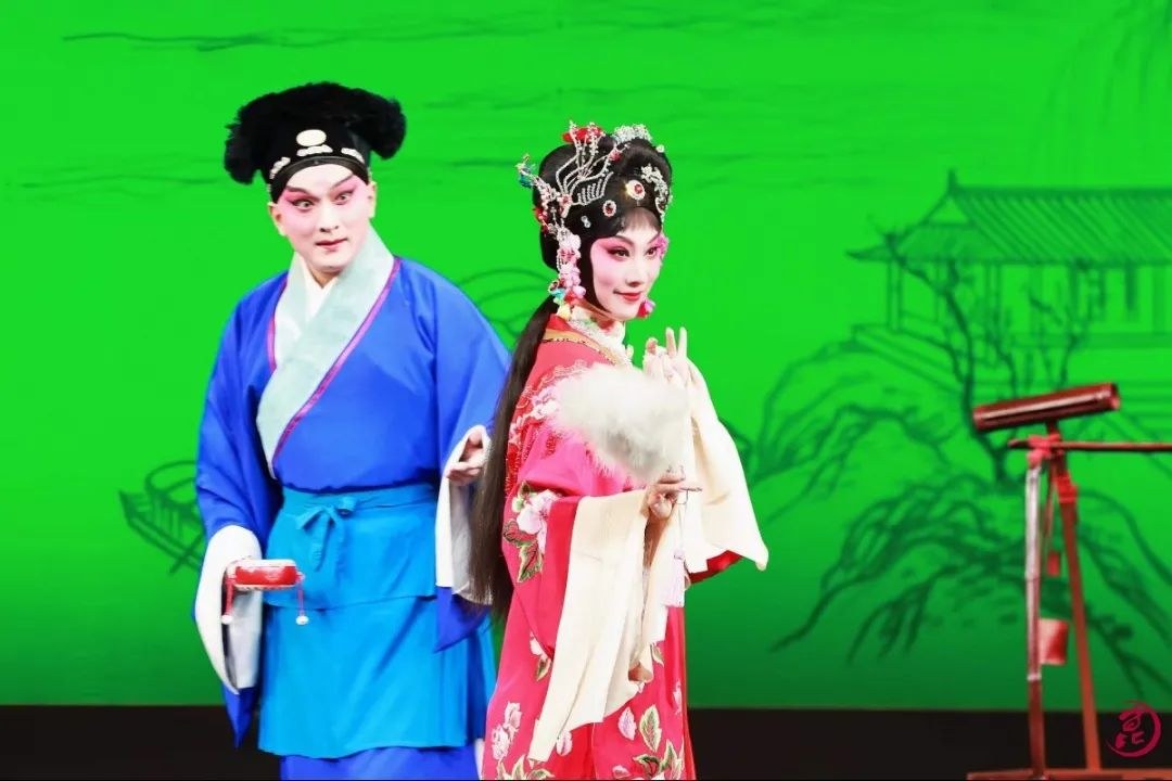 昆剧《占花魁》演出照(生旦同台之一)