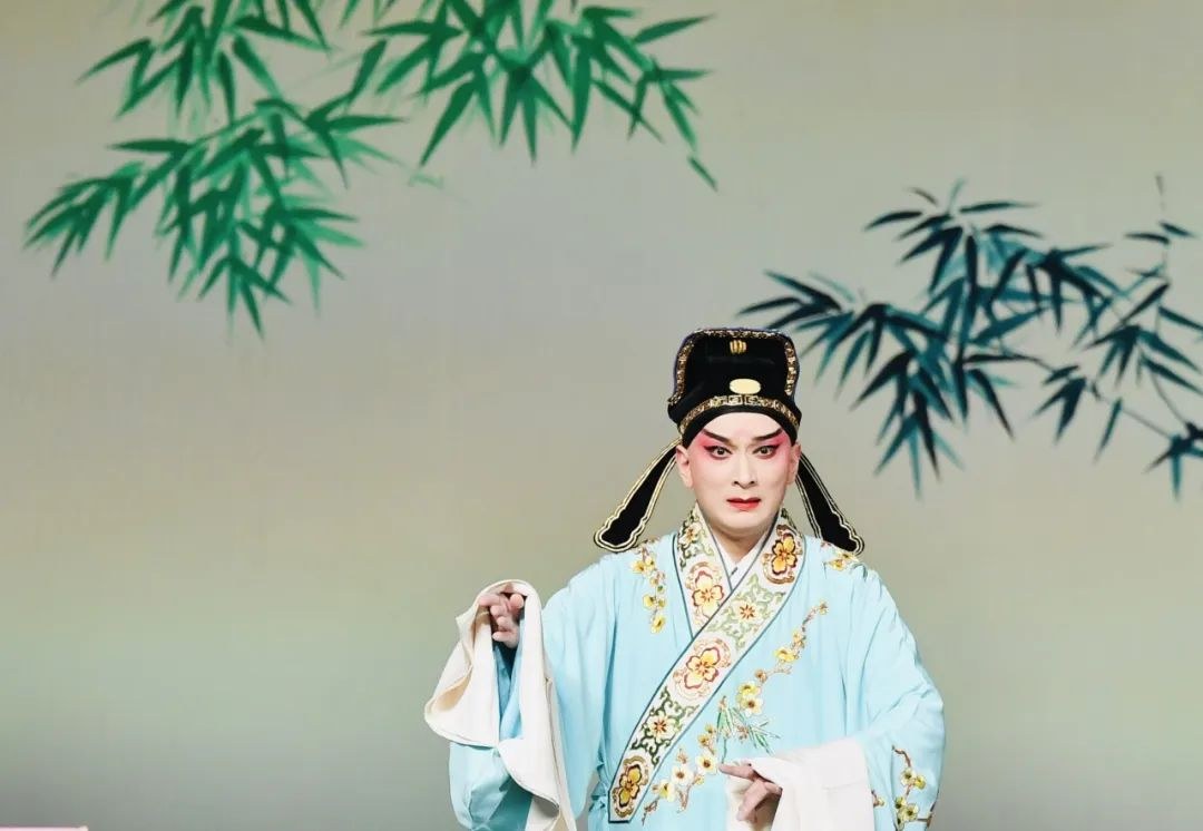 昆剧《墙头马上》演出照（旦角扮相）