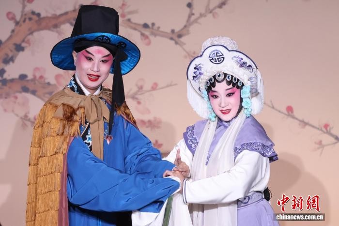 昆剧《渔家乐·藏舟》演出照（2025 昆山巴城·重阳曲会·湖南省昆剧团）