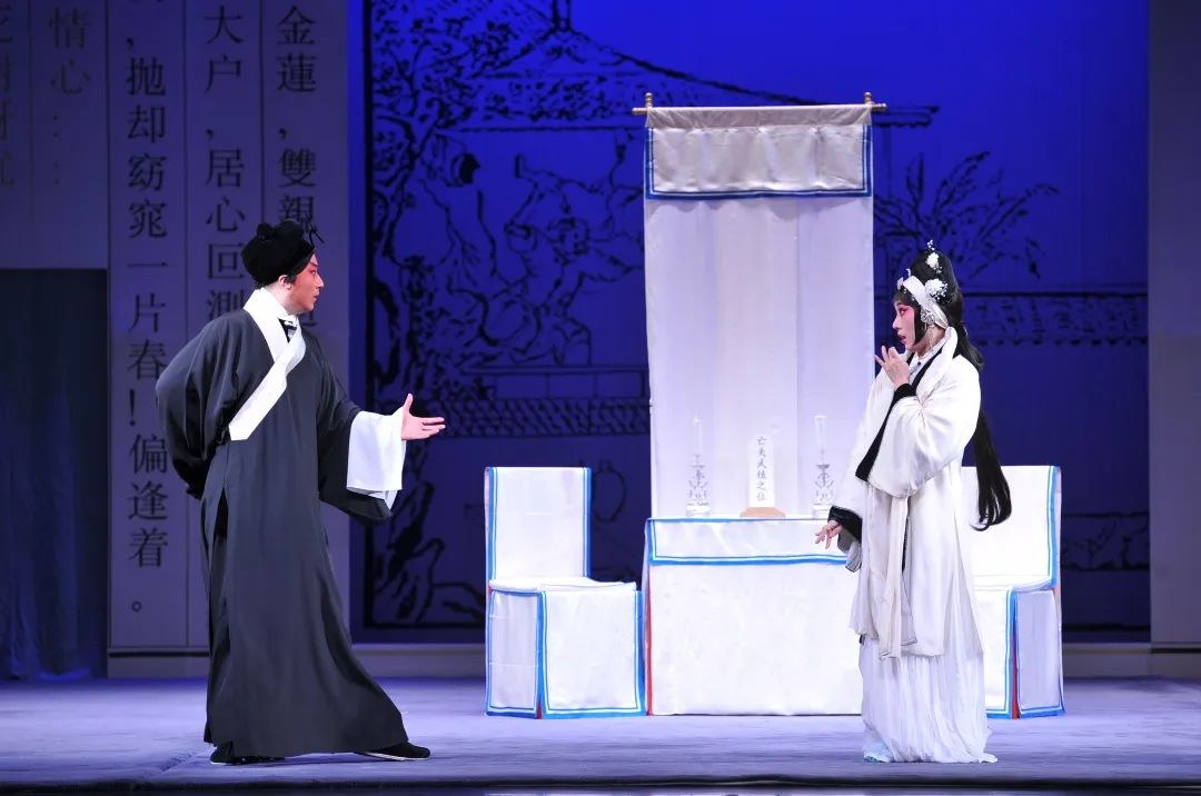 昆剧《潘金莲》演出照（生、旦对戏）