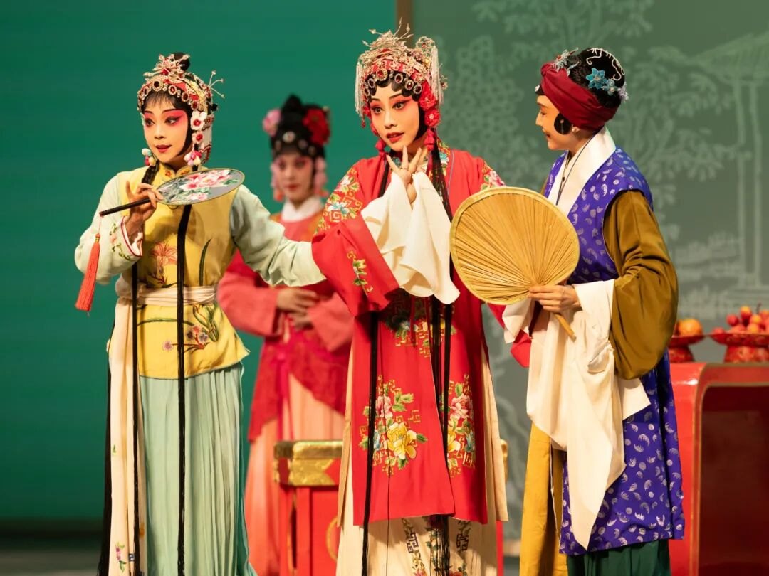昆剧《邯郸记》演出照（旦行群戏）