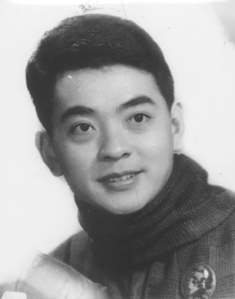 刘异龙青年时期影像
