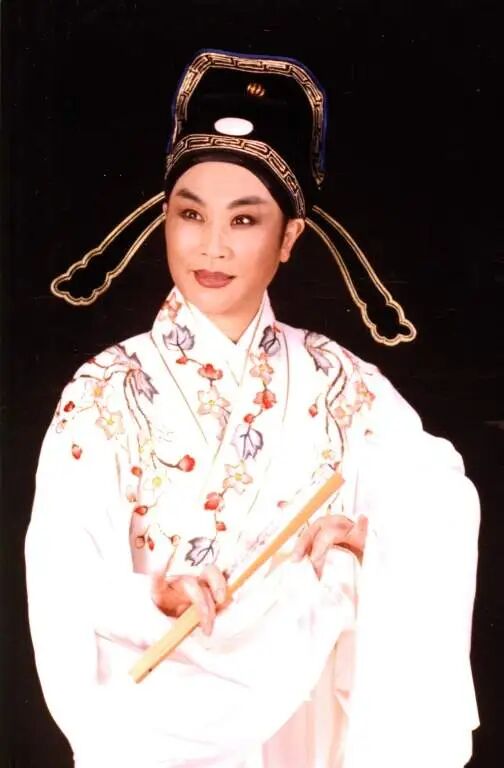 岳美缇《牡丹亭》饰柳梦梅